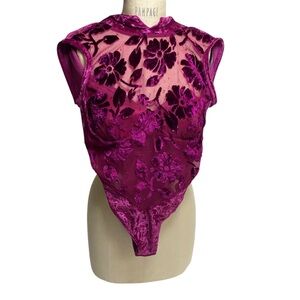 Vintage Victoria’s Secret Velvet Floral Bodysuit in Deep Purple Size S